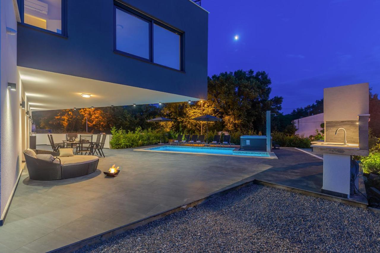 Luxury Apartment Noa Nijvice Zewnętrze zdjęcie