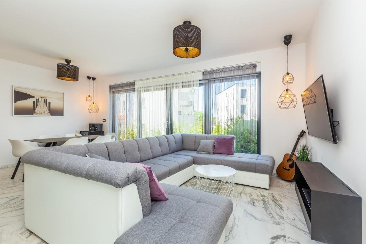 Luxury Apartment Noa Nijvice Zewnętrze zdjęcie